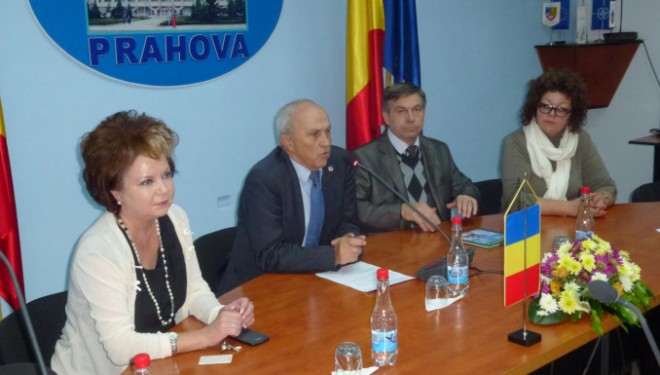 Mircea Cosma a primit vizita unei delegaţii din Moldova FOTO