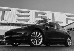 Tesla intră în Europa. Cât va costa cea mai ieftină versiune Model 3
