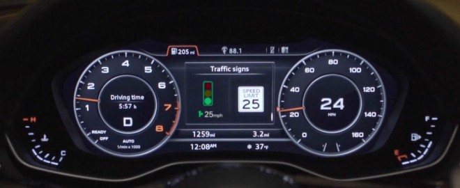 AUDI fenteaza semafoarele: sistemul asta iti spune ce viteza trebuie sa ai ca sa prinzi verde/ VIDEO