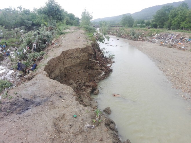 Avertizare RO ALERT, marti noapte: Cod roșu de inundații, pe Teleajen