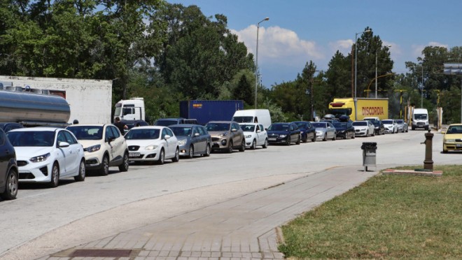 De ce sunt cozi la intrarea în Grecia? Purtătorul de cuvânt al MAE: „Este un film pe care, din păcate, îl vedem din nou”