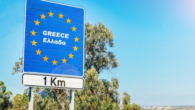 Soc si groaza! Ce cozi uriase vor fi in vama? GRECIA testeaza in vama TOATE persoanele care intra in tara, chiar daca sunt vaccinate sau prrzinta test negativ