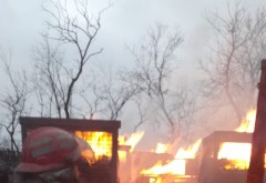 Incendiu puternic in Ceptura. O fabrica a luat foc