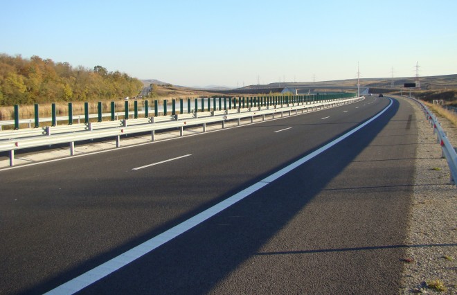 Trei contestații la rezultatul licitației pentru lotul trei al autostrăzii Dumbrava-Buzău