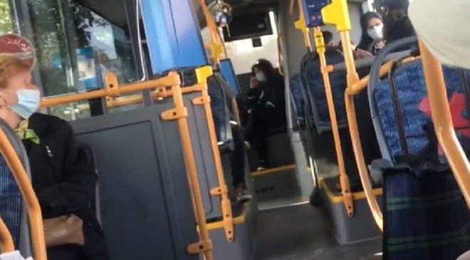 O tânără a fost agresată și hărțuită într-un autobuz TCE din Ploiești. Șoferul a săltat din umeri