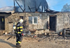 O familie din Brebu a ramas fara locuinta dupa ce un incendiu a mistuit intreaga casa