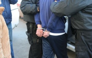 Tâlhar condamnat la închisoare, prins într-o locuinţă din Ploieşti