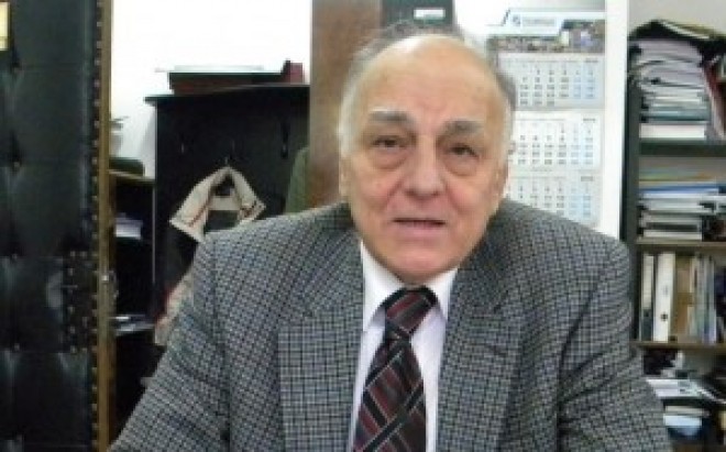 A murit Vlad Ulmanu, fostul rector al UPG Ploiești Share T