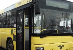 Femeie rănită după ce autobuzul a frânat brusc