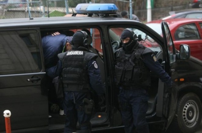 PERCHEZITII in Prahova intr-un dosar de evaziune si spalare de bani