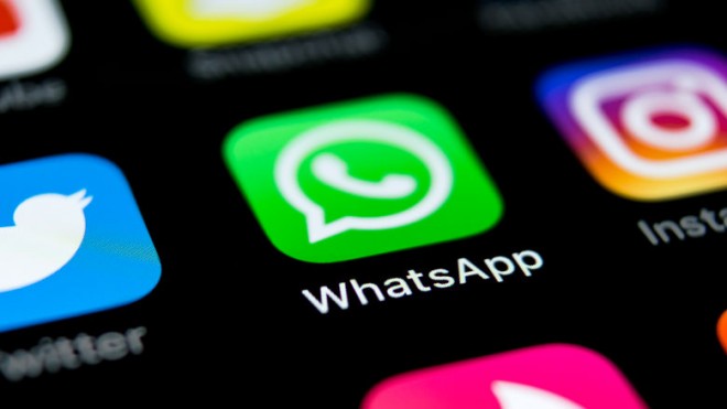 Whatsapp nu protejează conversațiile utilizatorilor. O recunoaște un director din Telekom Romania: “Aş spune că nu aş scrie pe WhatsApp nimic din ce nu aş spune şi aici pe scenă”