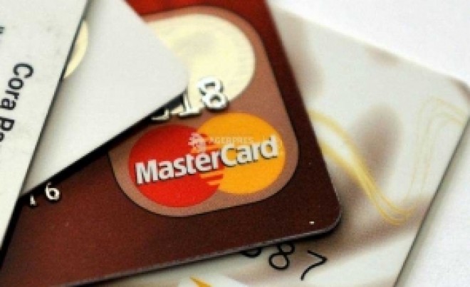 De la 1 ianuarie se schimbă sistemul pentru plățile cu cardul: se introduce un nou protocol de securitate