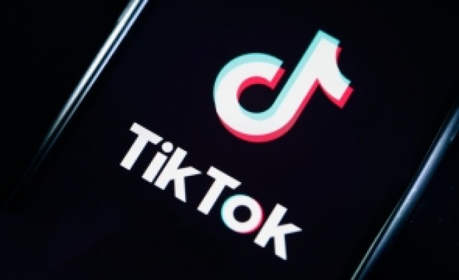 În lupta cu Facebook, TikTok pregăteşte o funcţie de shopping şi un instrument de recrutare a angajaților