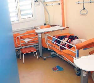 Alertă în spitale | Mii de români internați sunt infestați cu o bacterie mortală 