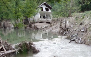 COD GALBEN de inundaţii în Prahova si alte 22 de judeţe din ţară