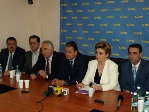 Parlamentarii PNL Prahova se muta in partidul lui Tariceanu. Nu si Mircea Rosca!