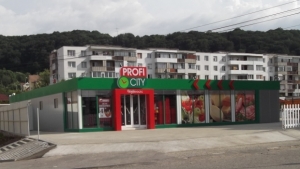 INEDIT: Profi a deschis primul supermarket mobil