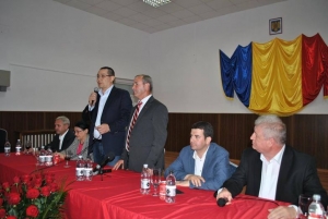 Victor Ponta la Păuleşti şi Măgureni pentru susţinerea candidaţilor PSD la alegerile locale parţiale din 25 mai