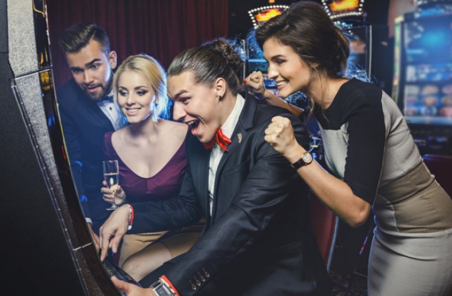 Vreți să deveniți jucători profesioniști de cazinou?