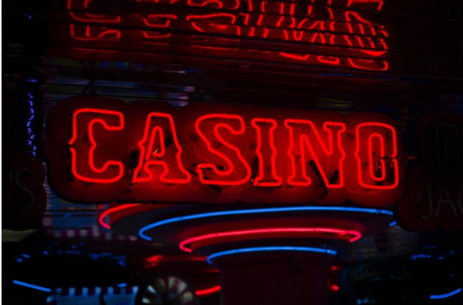 Care sunt avantajele cazinourilor live: de ce reprezintă cea mai bună variantă?