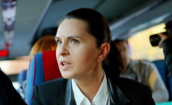 Adriana Săftoiu face PRAF conducerea PNL: Îmi este rușine! Nu mai gândim, ci ne supunem&quot;