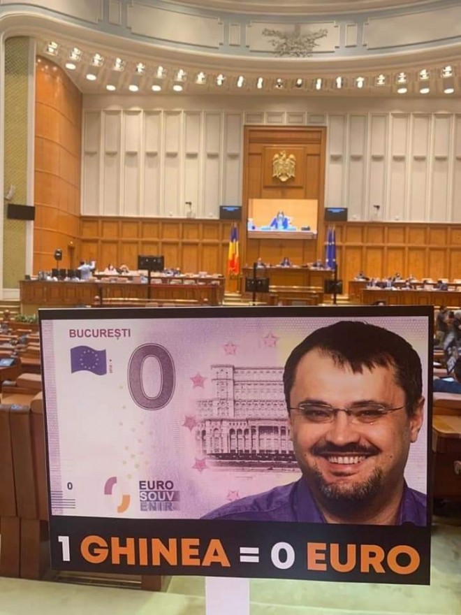 ALERTA! Votul pe motiunea impotriva lui Ghinea a fost FRAUDAT. S-a votat de pe tablete, ceea ce se intampla doar in cazul proiectelor de lege