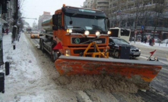 România riscă să rămână sub nămeți! Sindicaliștii din CNAIR cer salarii majorate: &#039;Drumarii sunt hotărâţi să nu mai deszăpezească drumurile în această iarnă&#039;