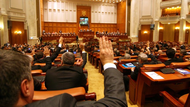 Parlamentul a fost convocat în sesiune EXTRAORDINARĂ: când avem Guvern