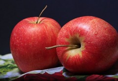 O persoană care mânăncă legume sau fructe proaspete ingerează 10 pesticide! Testul alarmant al ANSVSA