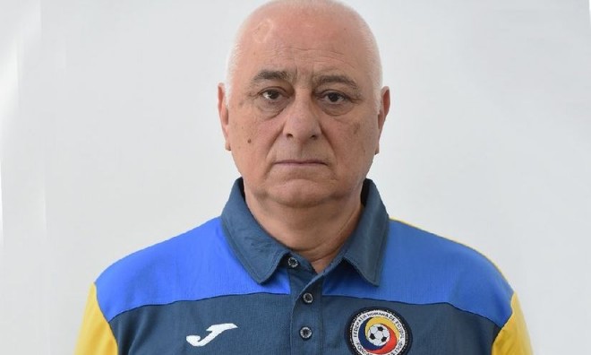 Pompiliu Popescu, fostul medic al echipei naţionale, a trimis două scrisori la FIFA şi UEFA