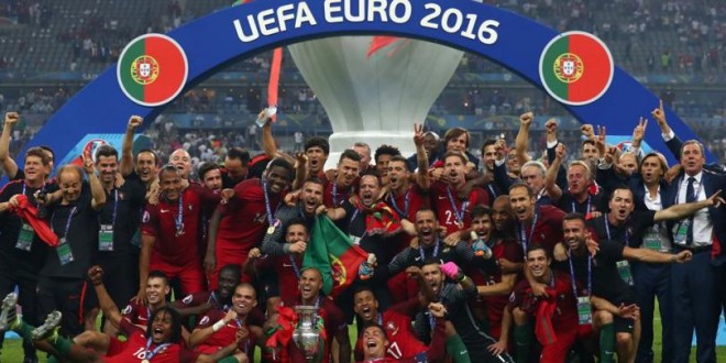 Portughezii au celebrat pe străzi câștigarea trofeului!