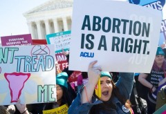 REVOLUȚIE în societatea din America – avortul, interzis! Curtea Supremă a SUA a fost asaltată de protestatari