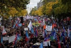 Proteste masive in Franta. Oamenii au iesit in strada din cauza scumpirilor