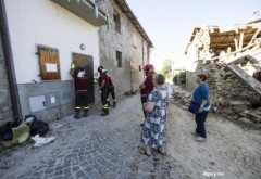 Doi romani, arestati in Italia dupa ce ar fi furat din casele afectate de cutremur. Suma stransa de ei pe seama tragediei