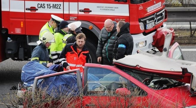 Accident GRAV în Cehia: Patru români au murit